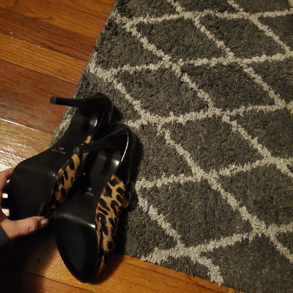 shoes - Picture 3 of 3